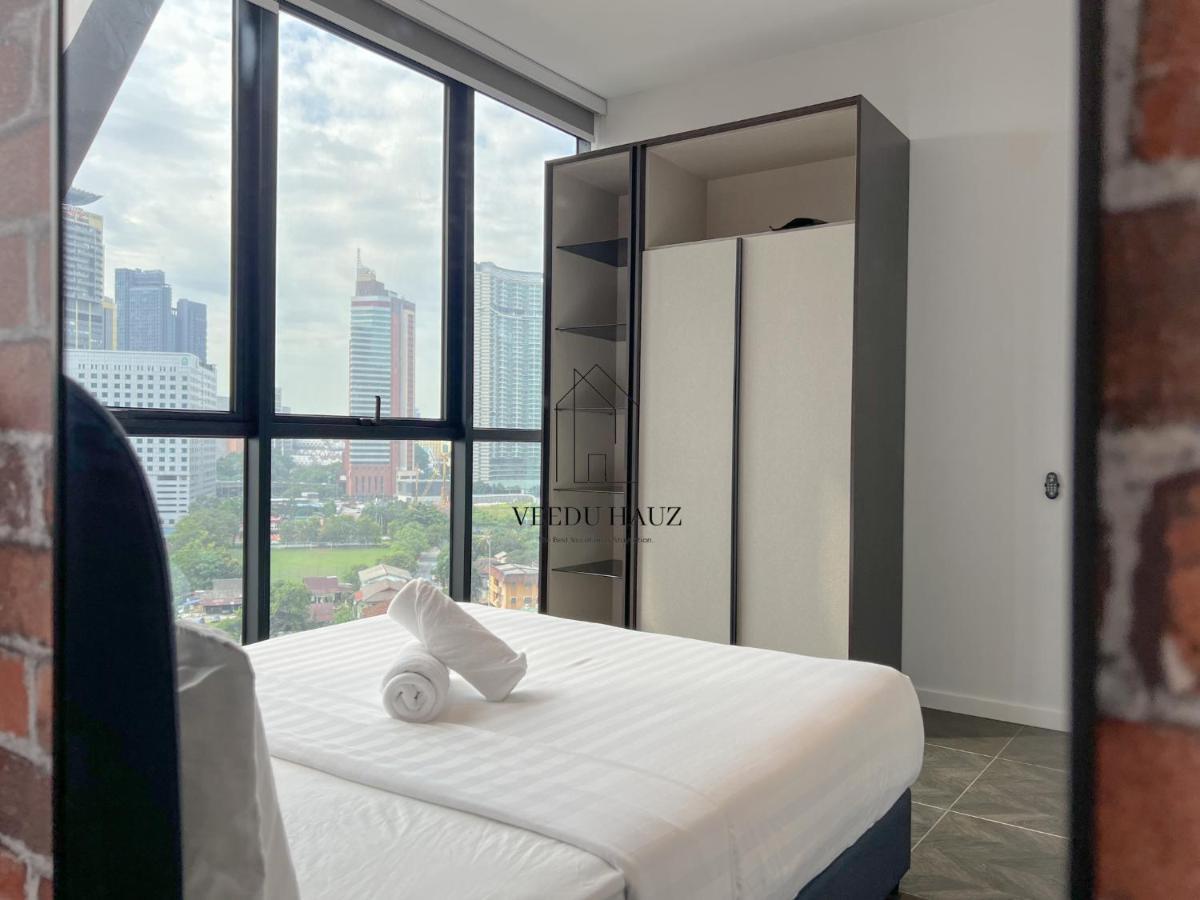 Scarletz Suites At Klcc By Veedu Hauz Kuala Lumpur Extérieur photo