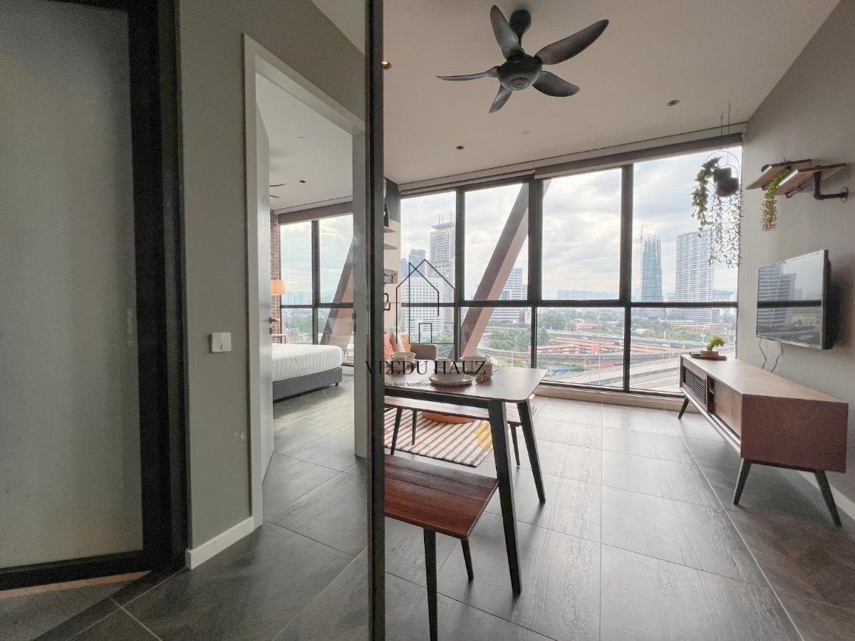 Scarletz Suites At Klcc By Veedu Hauz Kuala Lumpur Extérieur photo