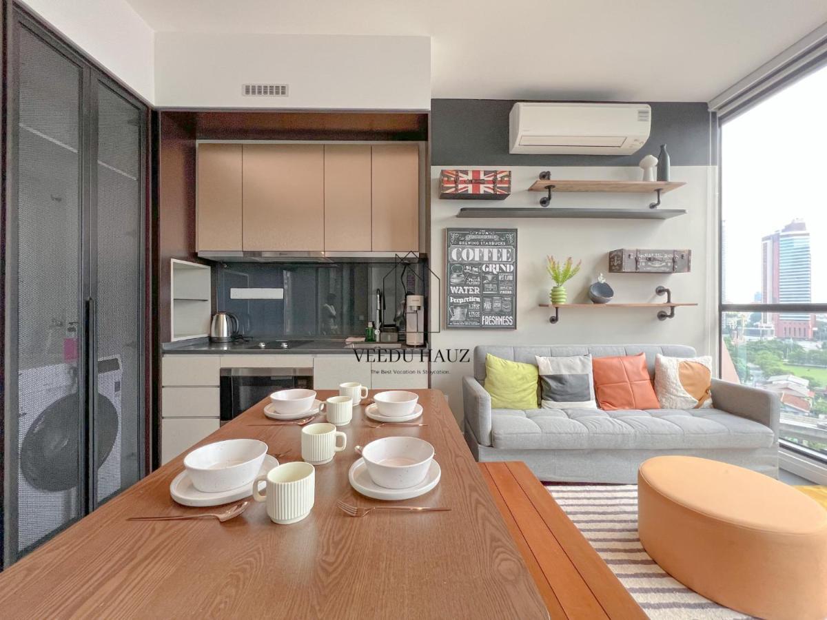Scarletz Suites At Klcc By Veedu Hauz Kuala Lumpur Extérieur photo