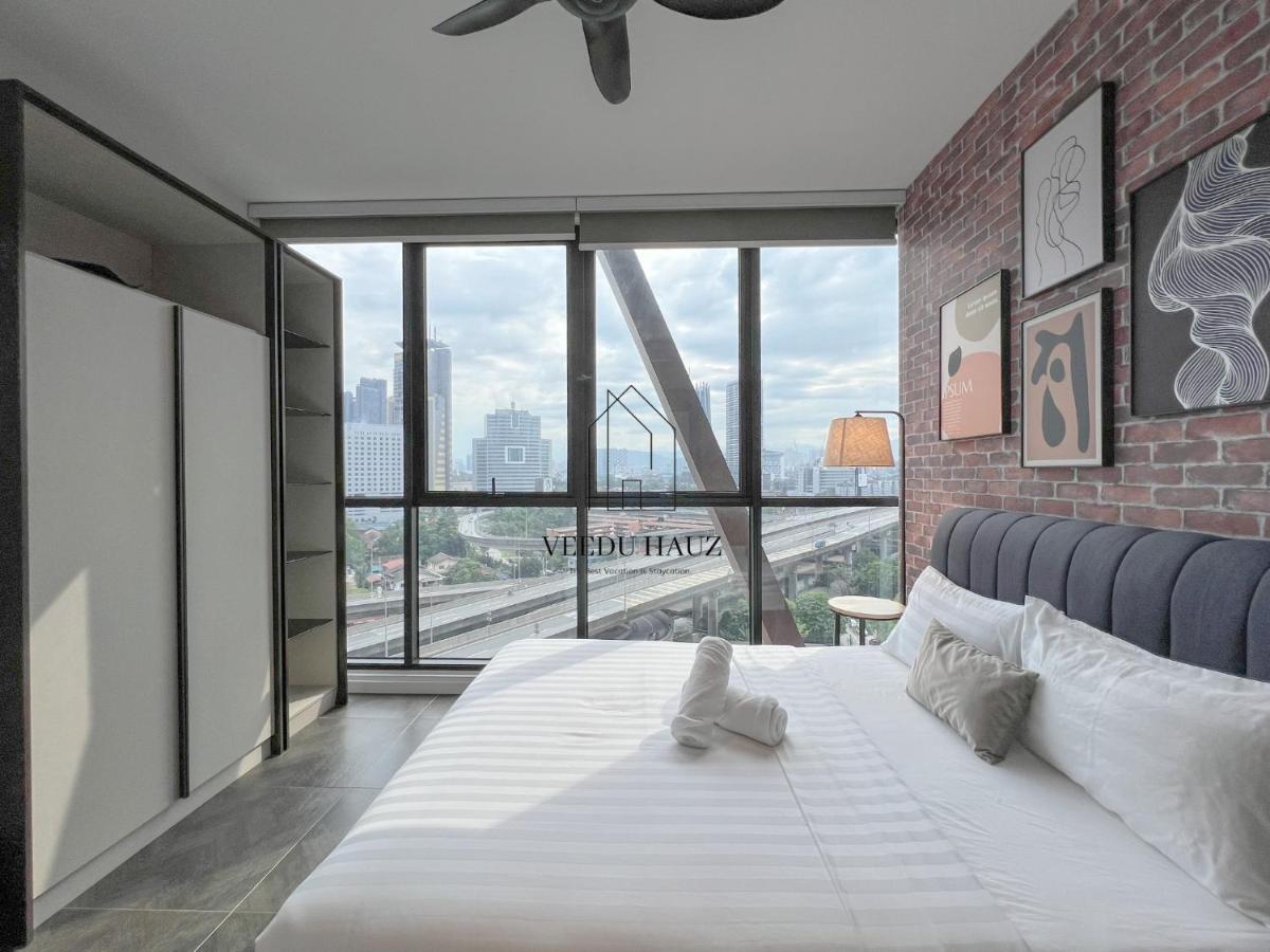 Scarletz Suites At Klcc By Veedu Hauz Kuala Lumpur Extérieur photo